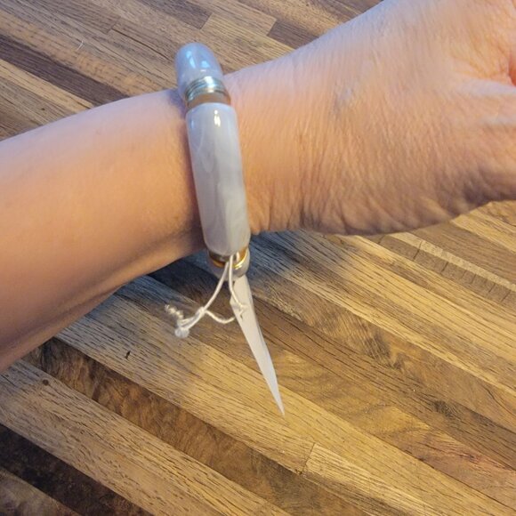 Meghan Browne Style Henry Gray Stretch Chunky Beaded Bracelet - Picture 7 of 10